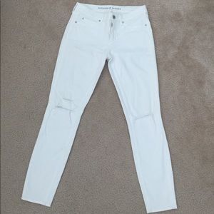 Articles of Society distressed knee white jeans
